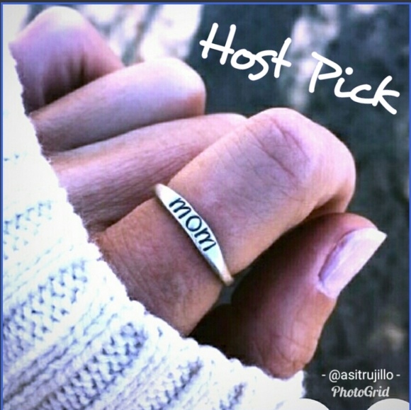 Jewelry - 🆕️ *Host Pick* Silver Mom Ring